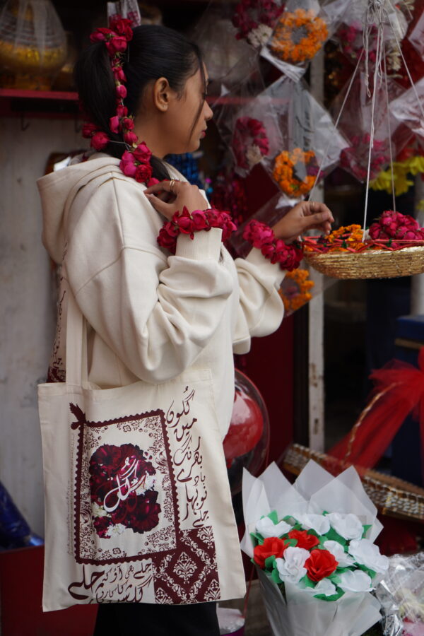 DSC07935 Gull Tote Bag