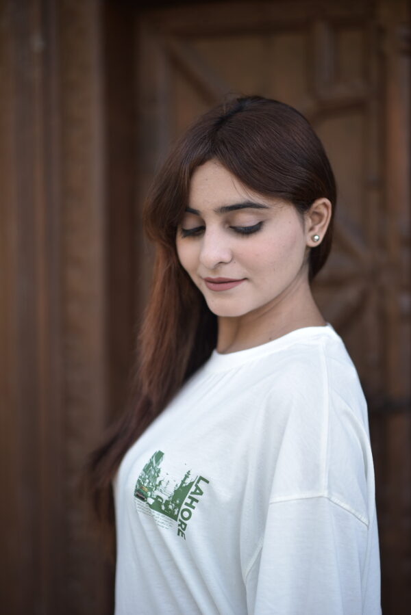 Amir Mahii Lahore- Androon ke rang