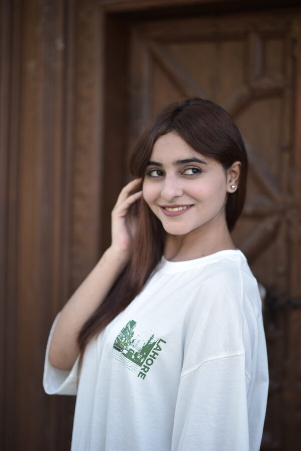 Amir Mahii Lahore- Androon ke rang